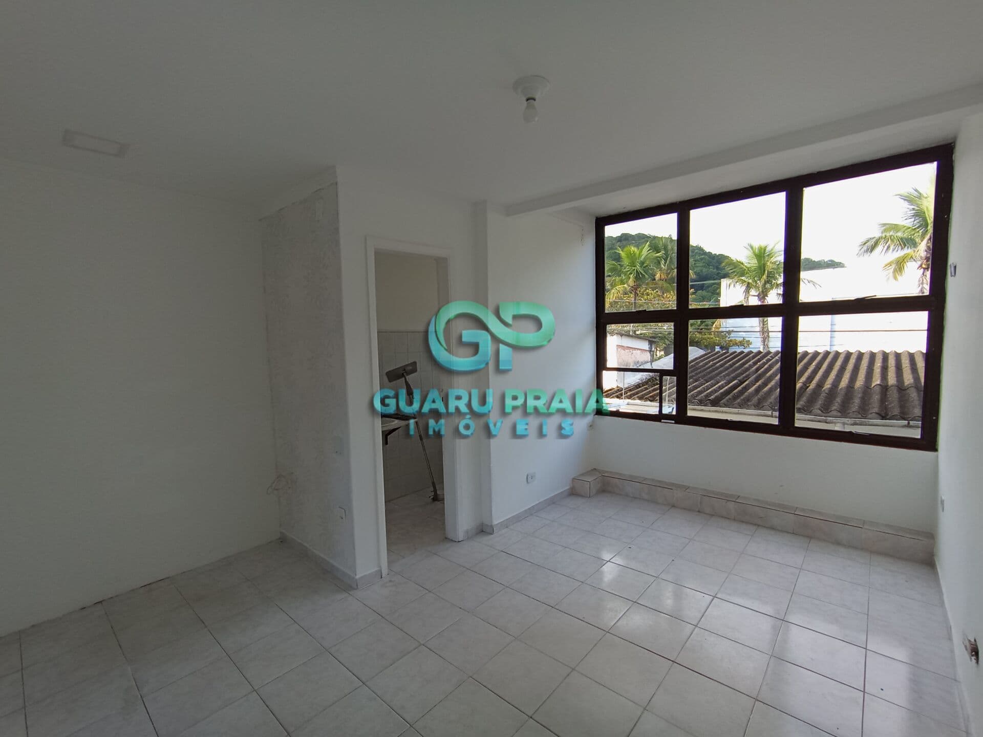 Loja Ponto Comercial em Pitangueiras, Guarujá/SP