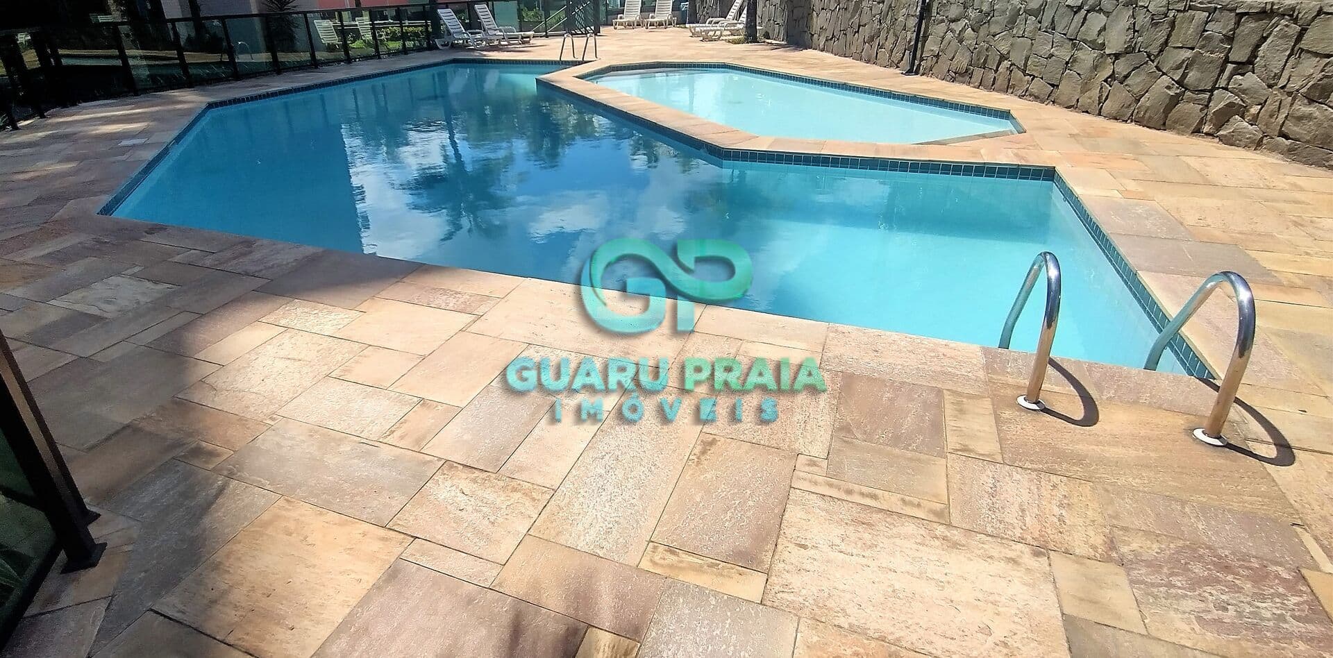 Apartamento em Guarujá - Enseada