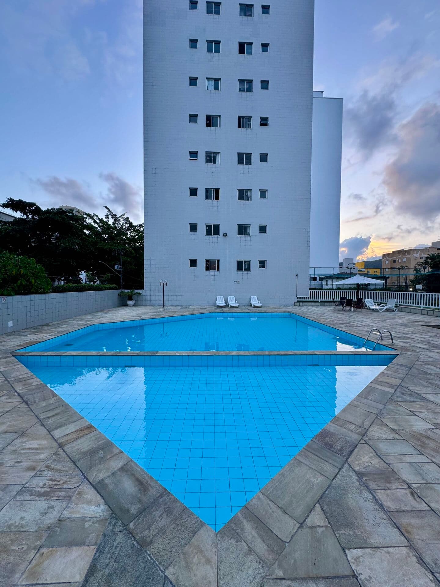 Apartamento Padrão para venda na Enseada Guarujá-SP