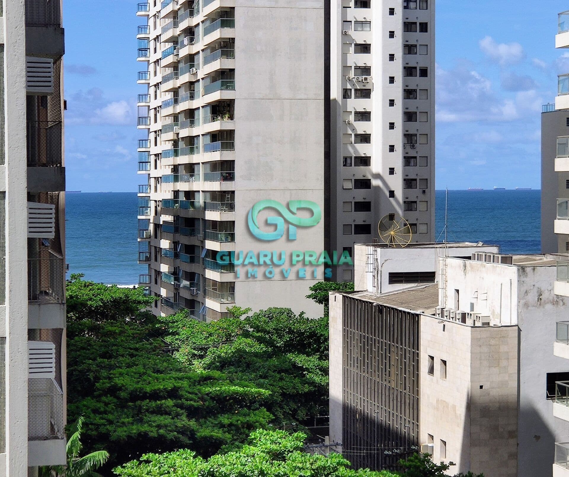 Apartamento Padrão à 200m da praia