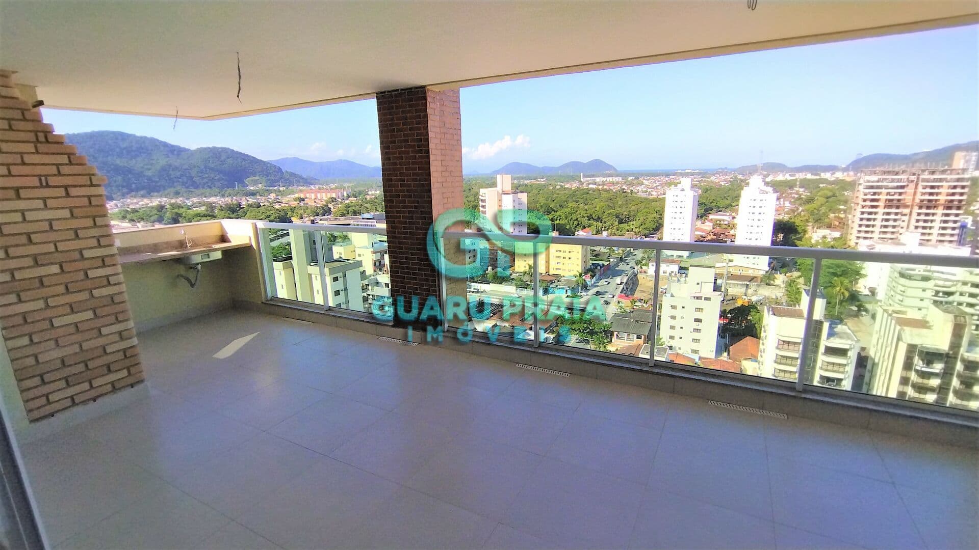 Apartamento em Guarujá - Enseada