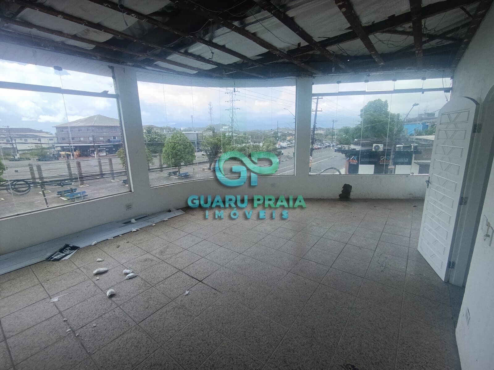 Ponto Comercial de Esquina em Vicente de Carvalho
