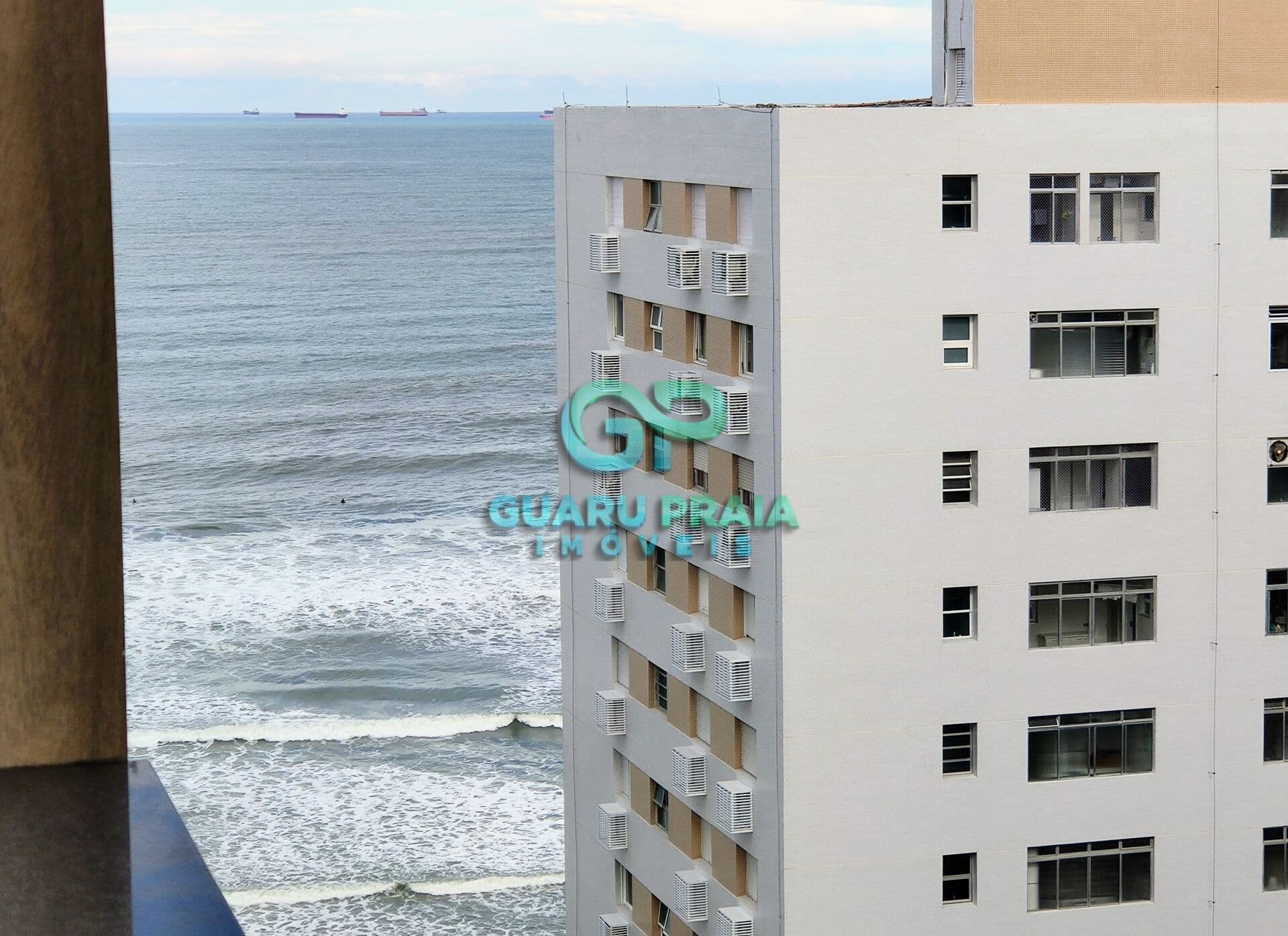 Apartamento em Guarujá - Pitangueiras