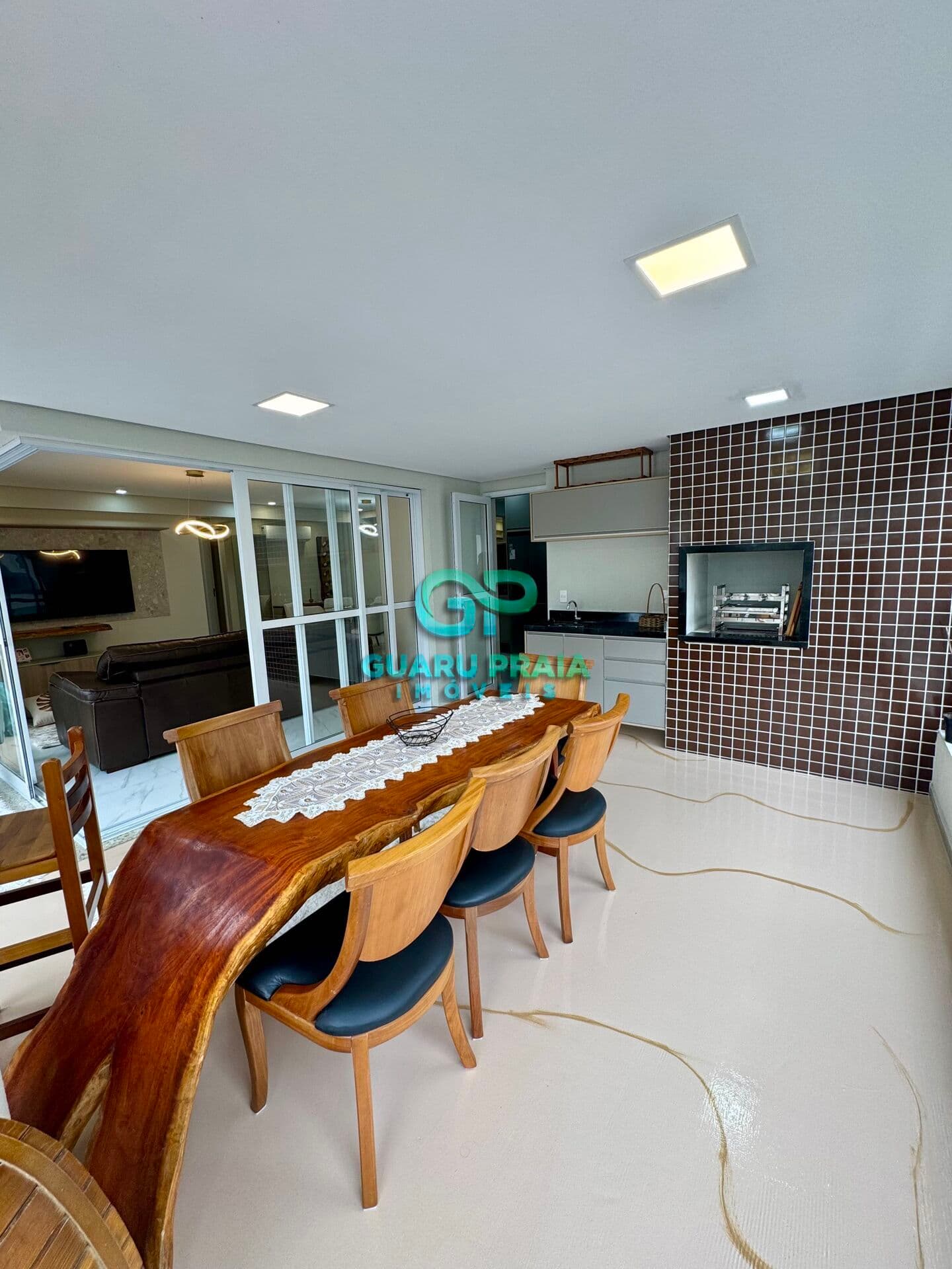 Apartamento em Guarujá - Pitangueiras
