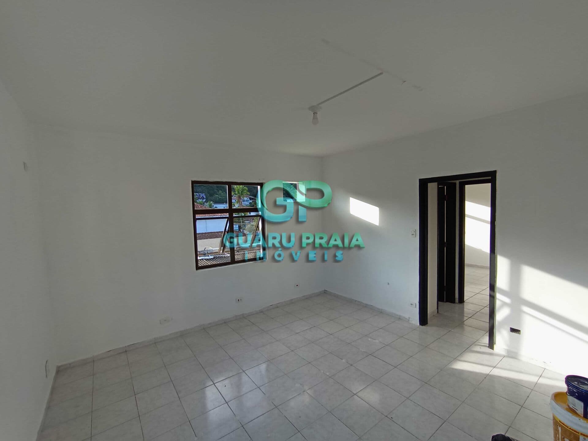 Loja Ponto Comercial em Pitangueiras, Guarujá/SP
