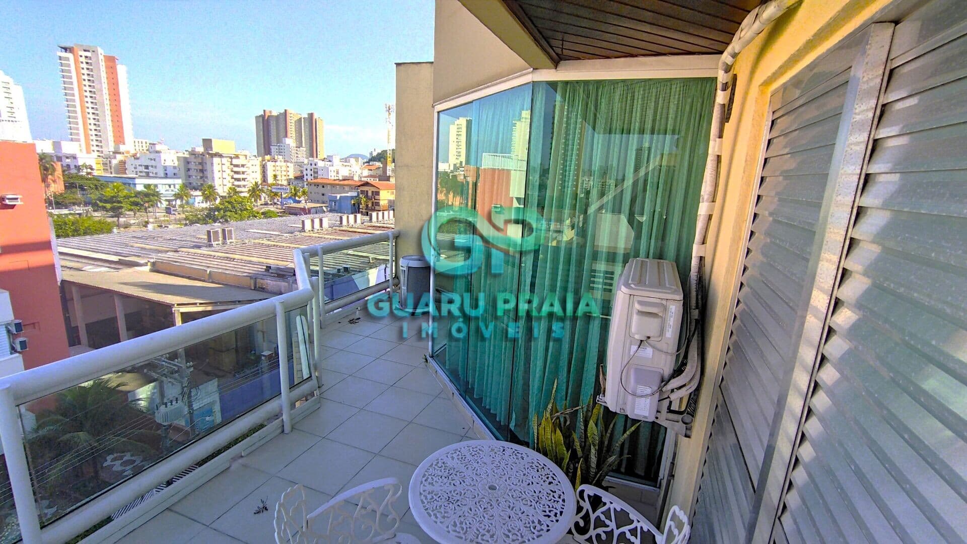 Apartamento em Guarujá - Enseada