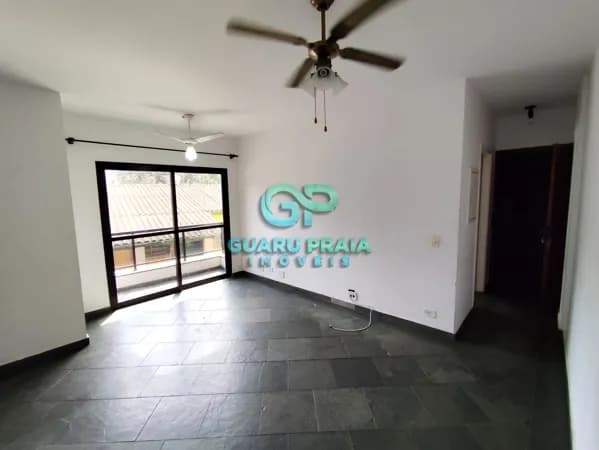 Apartamento 2 dormitorios com sacada