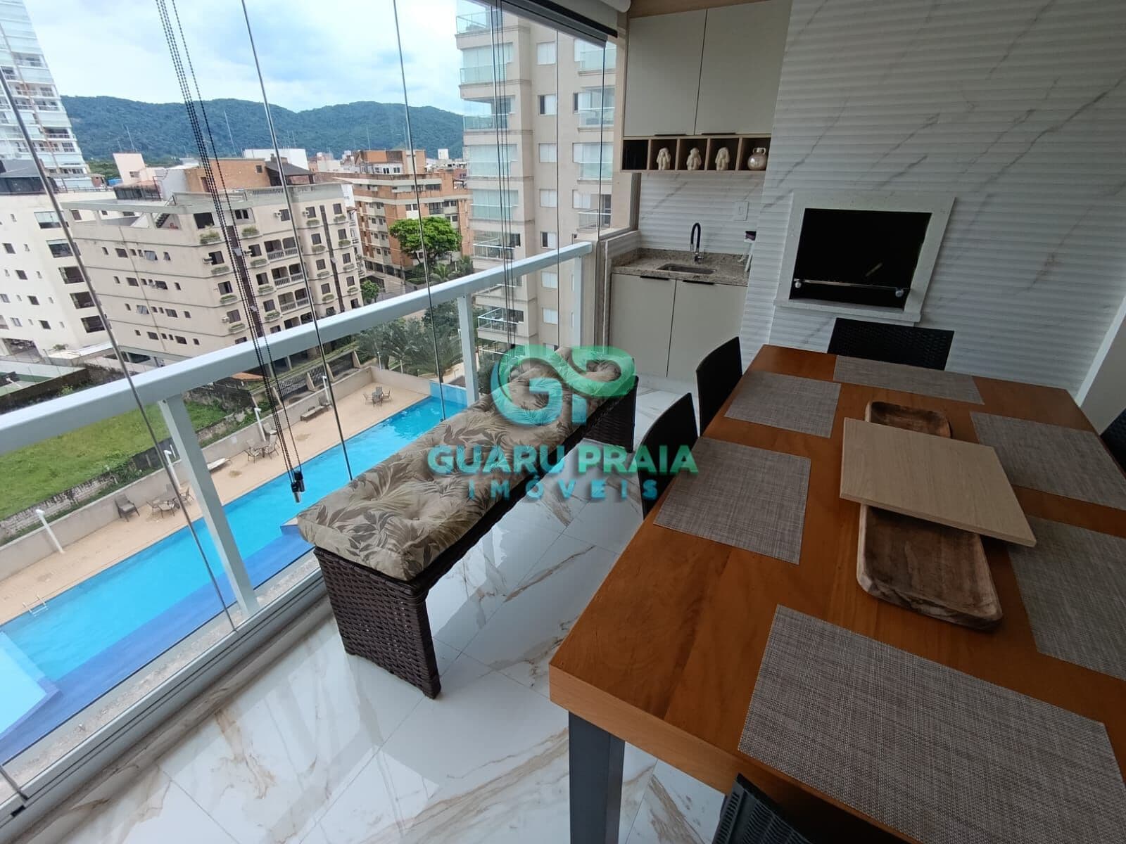 Lindo Apartamento à Venda – Praia da Enseada, Guarujá/SP