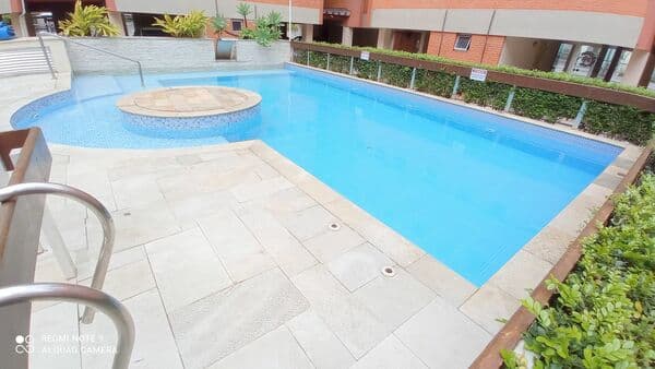 Apartamento Padrão para Venda e Aluguel em Enseada Guarujá-SP