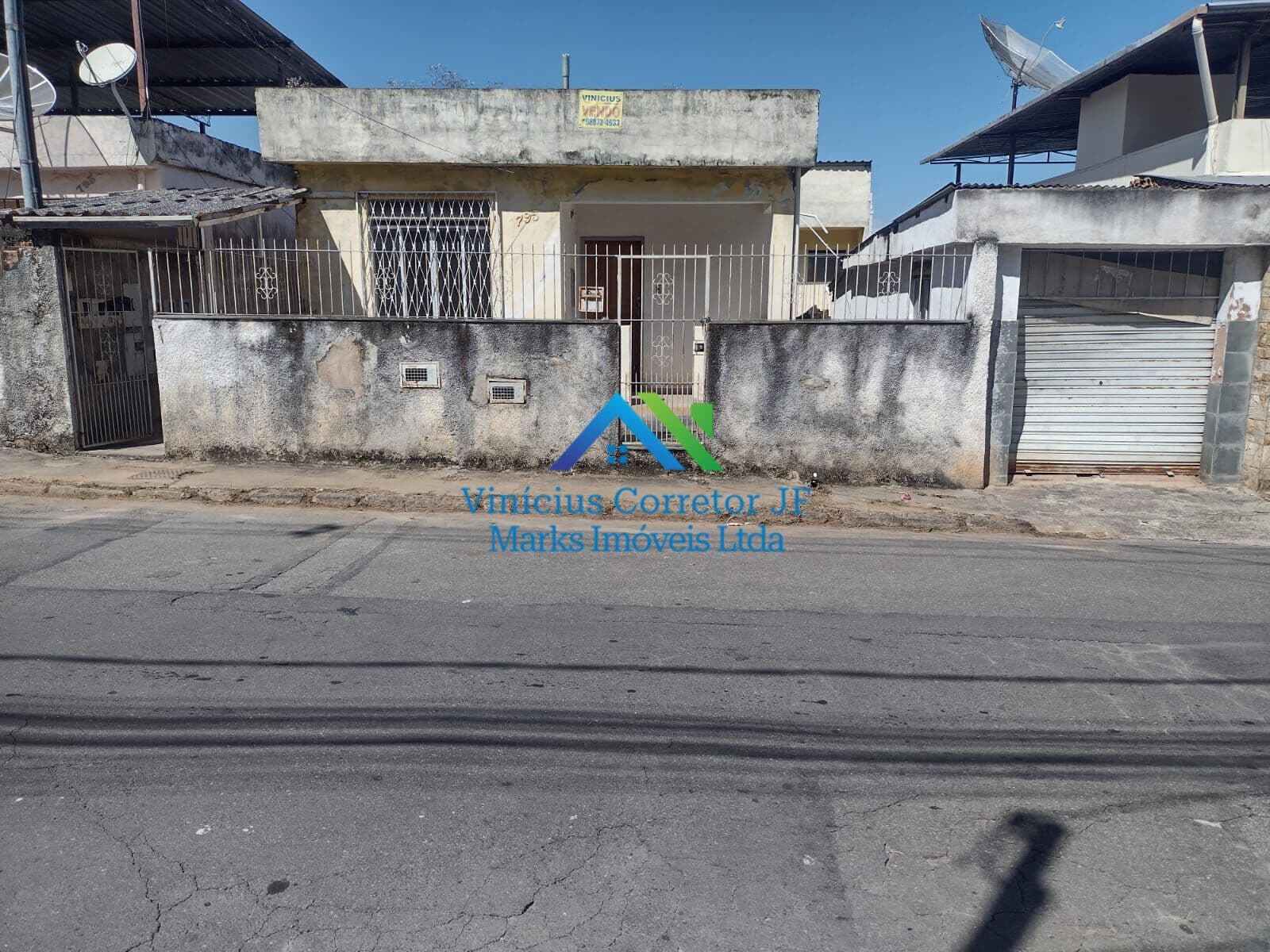 Bandeirantes vendo 8 casas no mesmo terreno