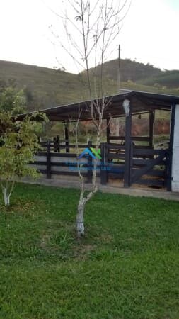 Sítio à venda com 4 hectares em piau MG