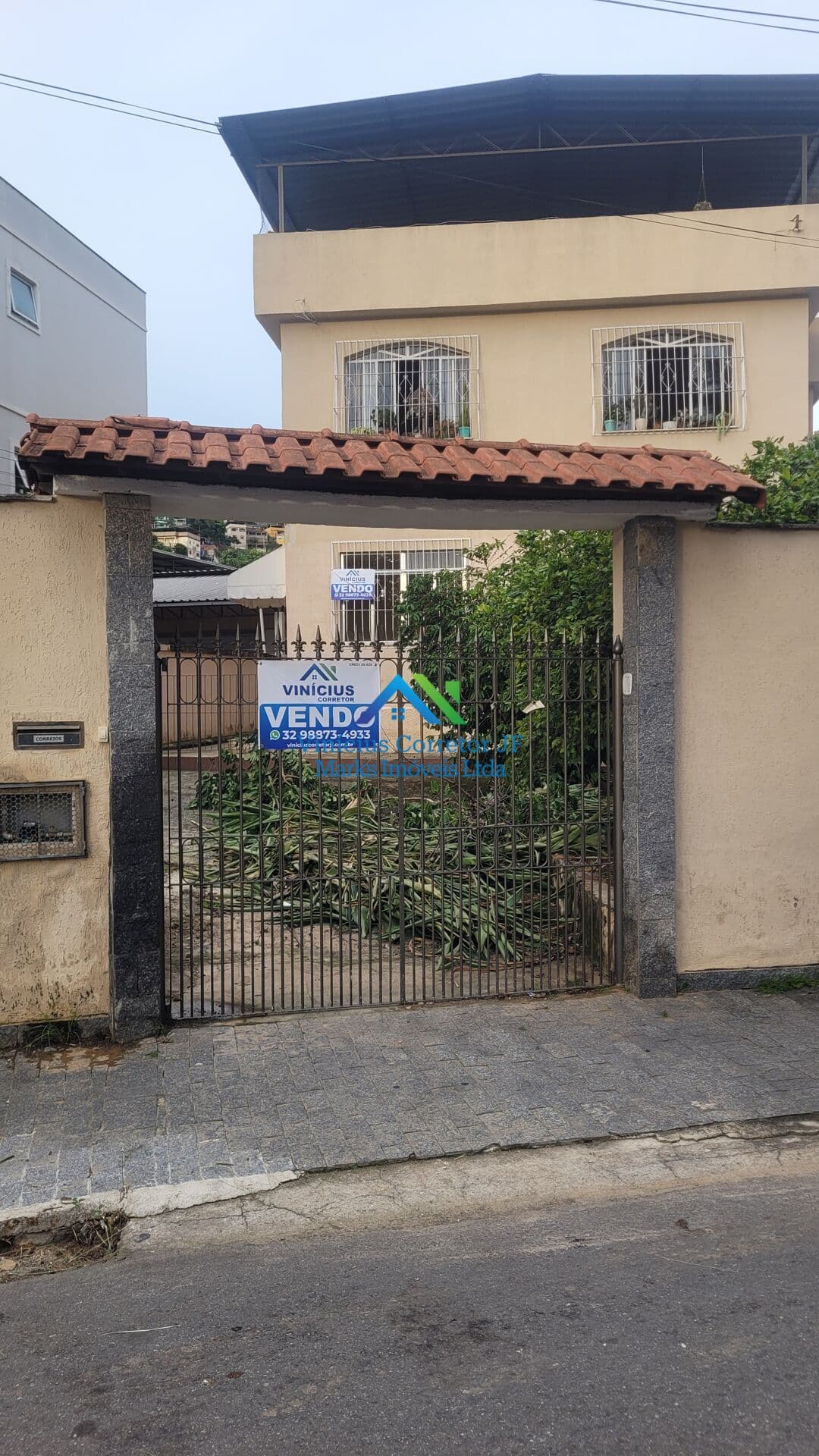 Casa linear térrea sobrado