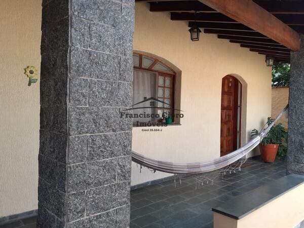 Casa em Pindamonhangaba - Centro