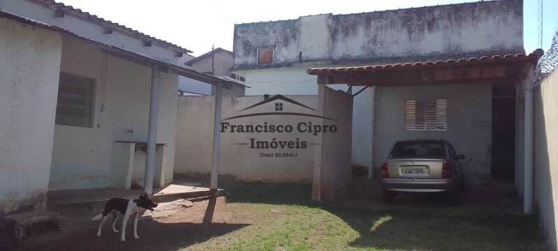 Casa em Guaratinguetá - Santa Luzia