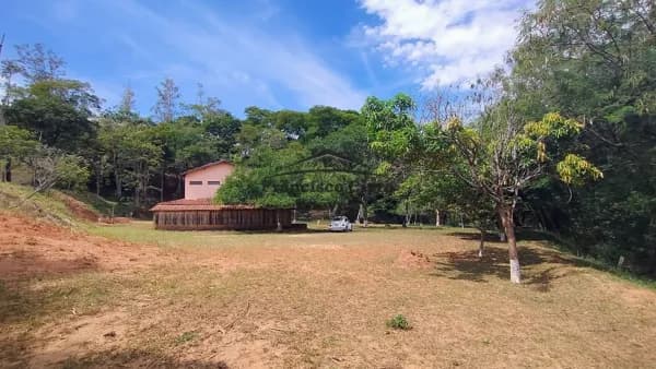 Fazenda/Sítios/Chácaras em Guaratinguetá - Pedreira