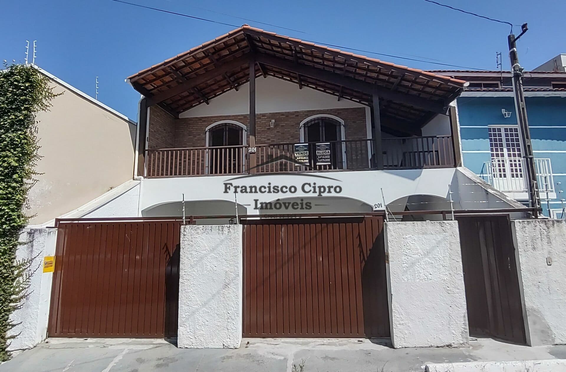 Casa em Guaratinguetá - Nova Guará