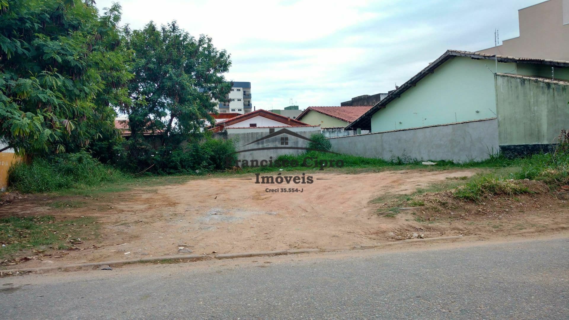 Lote/Terreno em Guaratinguetá - Parque das Arvores