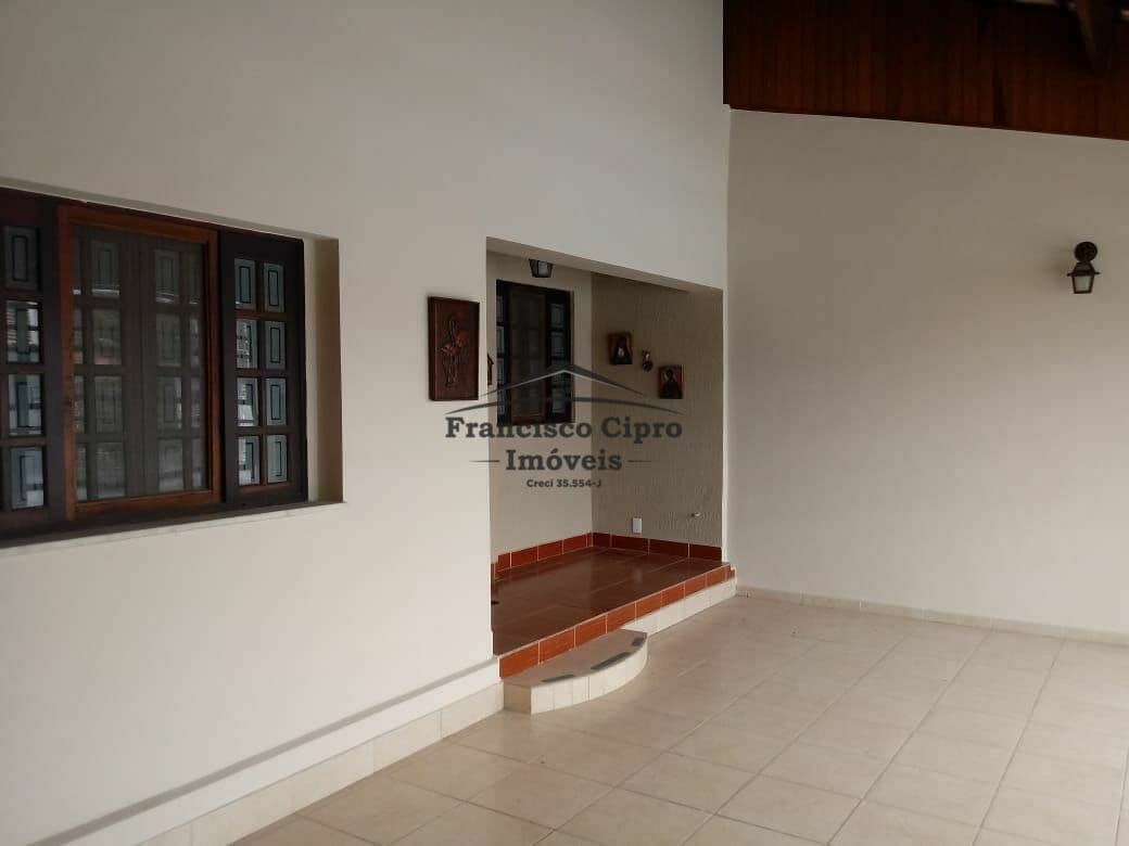 Casa Térrea à venda em Guaratinguetá/SP