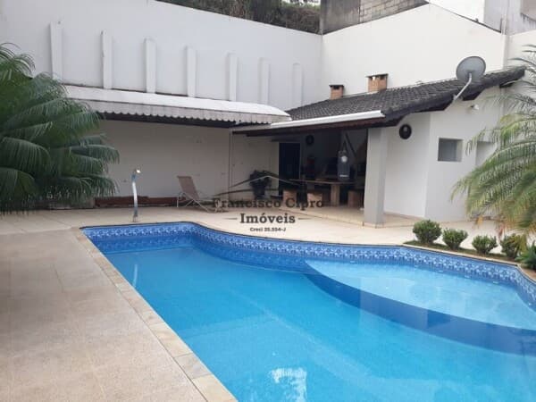 Sobrado em Guaratinguetá - Portal das Colinas