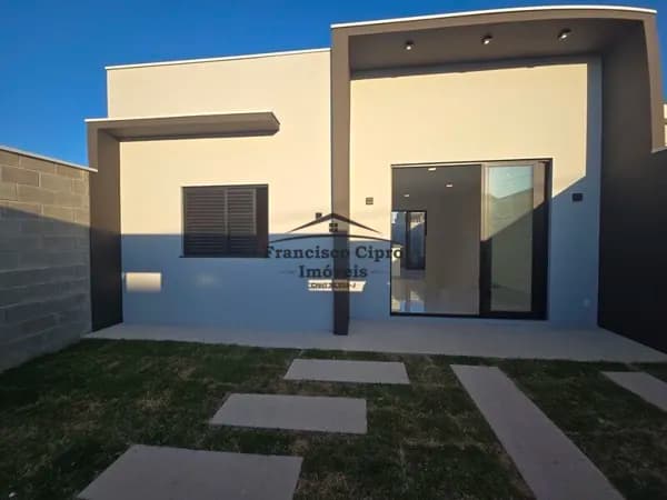 Casa em Guaratinguetá - Residencial Jardim das Figueiras