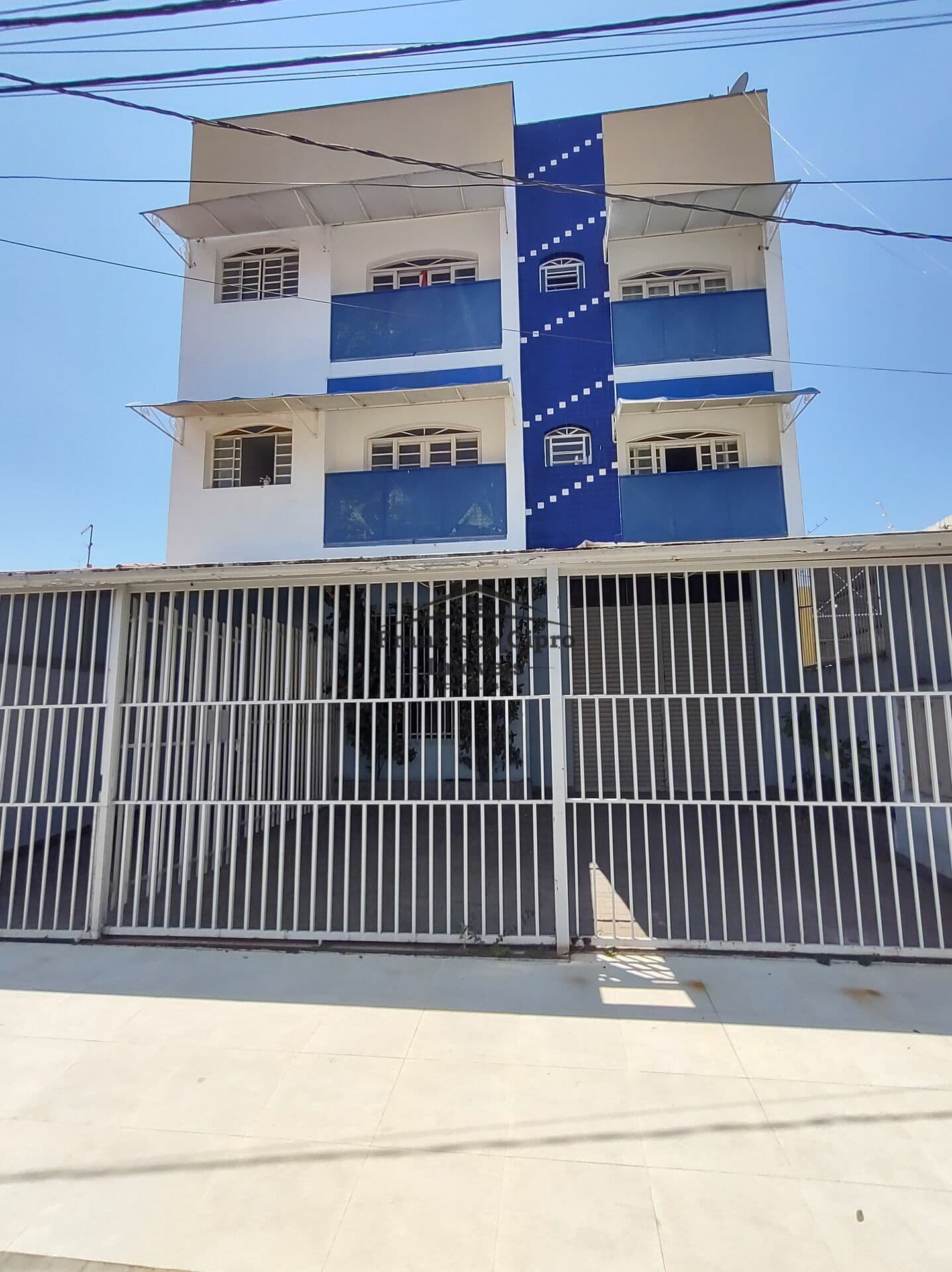Prédio/Edifício Inteiro em Guaratinguetá - Parque do Sol