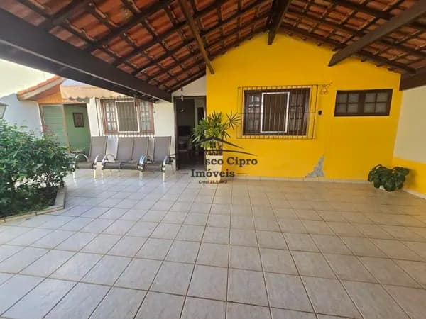 Casa em Guaratinguetá - Residencial Village Santana