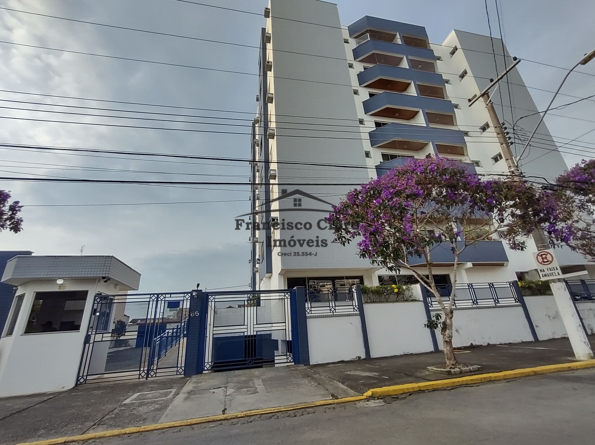 Apartamento em Guaratinguetá - Vila Indiana