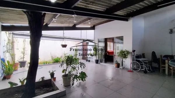 Casa em Guaratinguetá - Nova Guará
