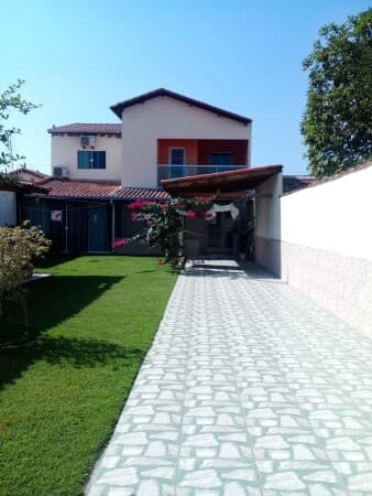 Sobrado em Canas - Centro