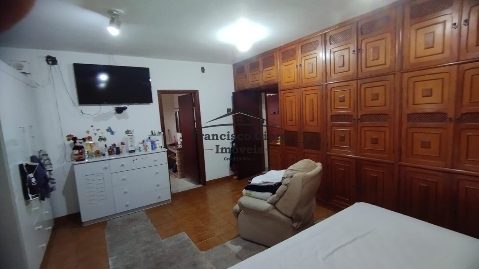 Sobrado em Guaratinguetá - Jardim Ícaro