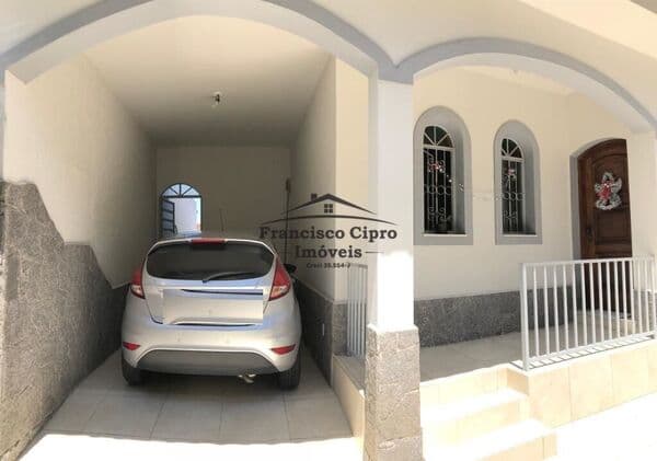 Casa em Guaratinguetá - Nova Guará