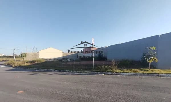 Lote/Terreno em Guaratinguetá - Loteamento Residencial Itália
