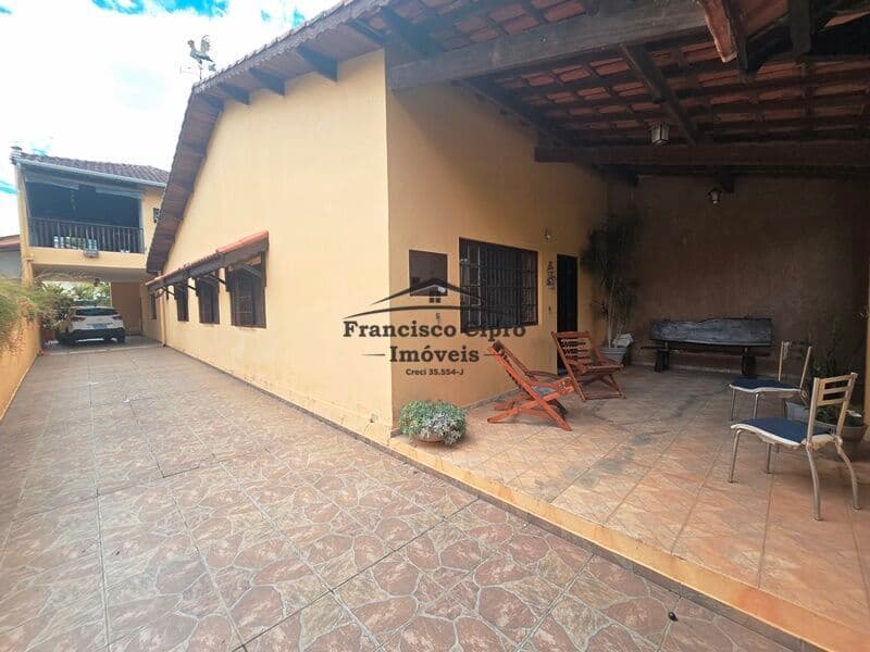 Casa em Guaratinguetá - Pedrinha