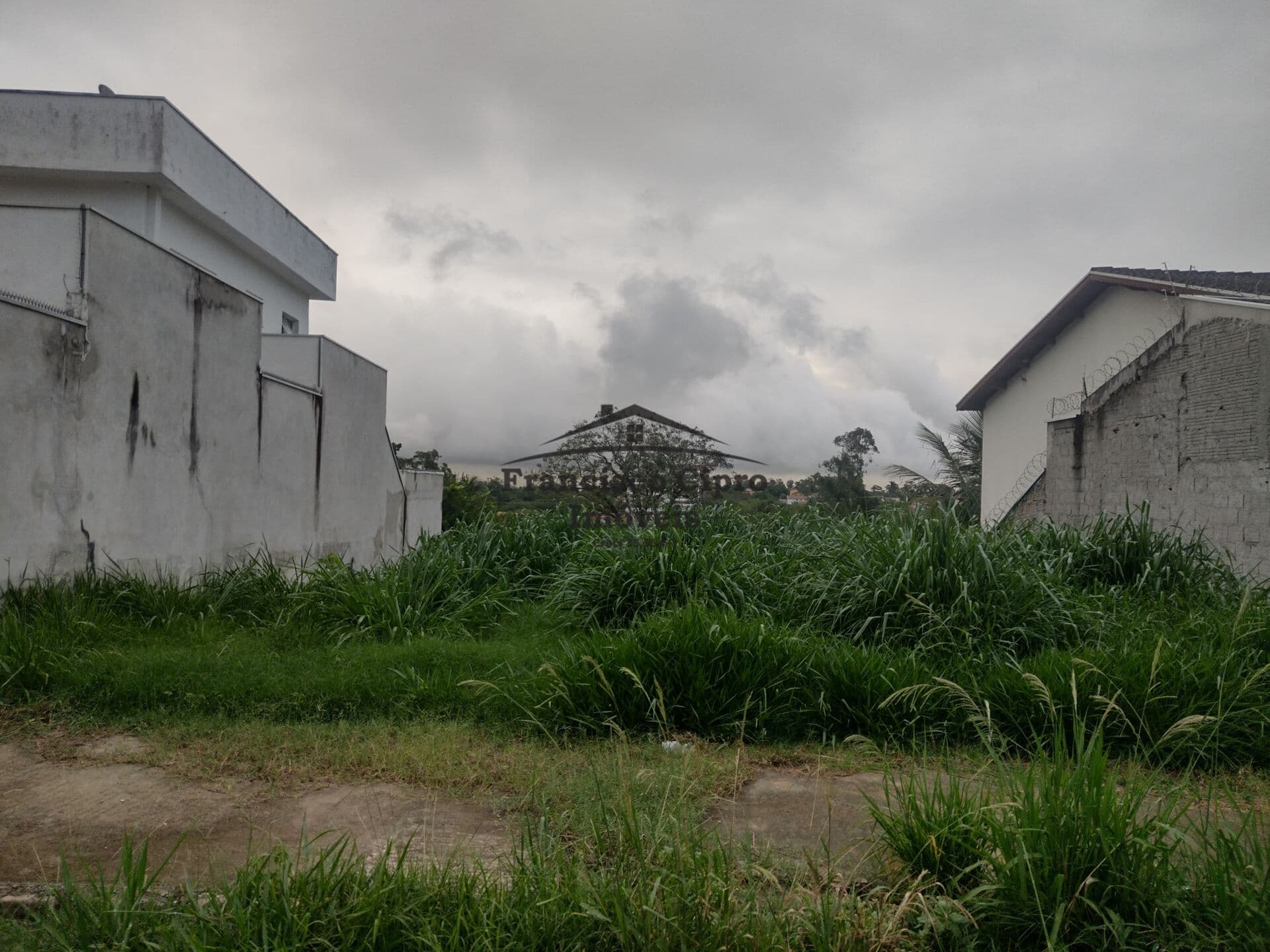 Lote/Terreno em Guaratinguetá - Belvedere Club dos 500