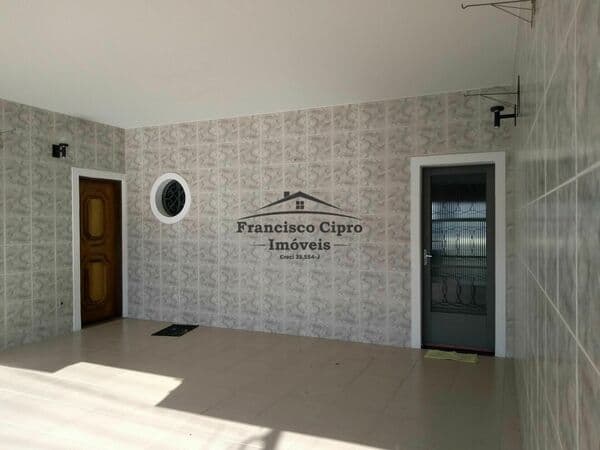 Casa em Guaratinguetá - Jardim Ícaro