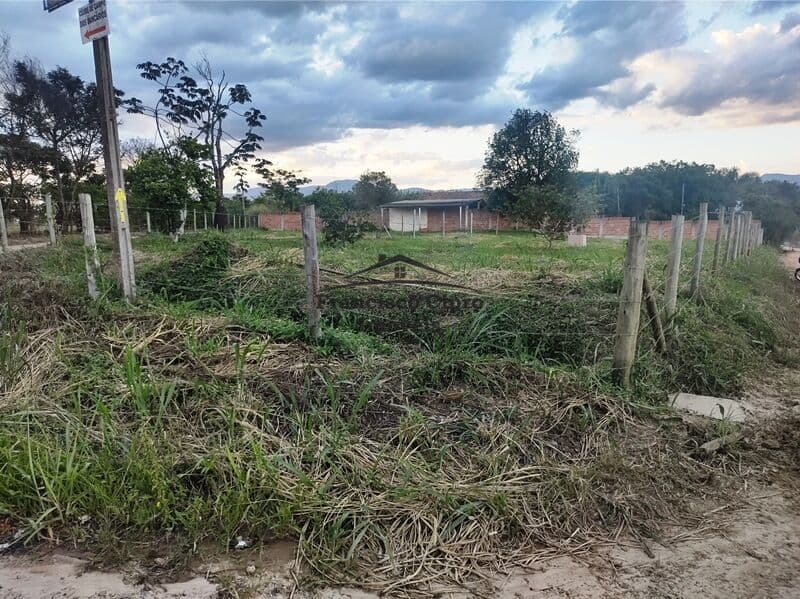 Fazenda/Sítios/Chácaras em Guaratinguetá - Chácaras Piagui