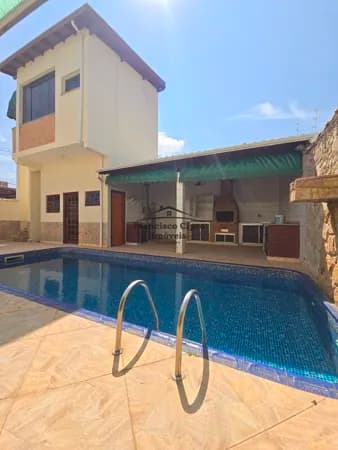 Sobrado em Guaratinguetá - Campo do Galvão