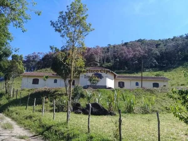 Fazenda/Sítios/Chácaras em São Luiz do Paraitinga - Catucaba