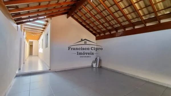 Casa em Guaratinguetá - Santa Rita