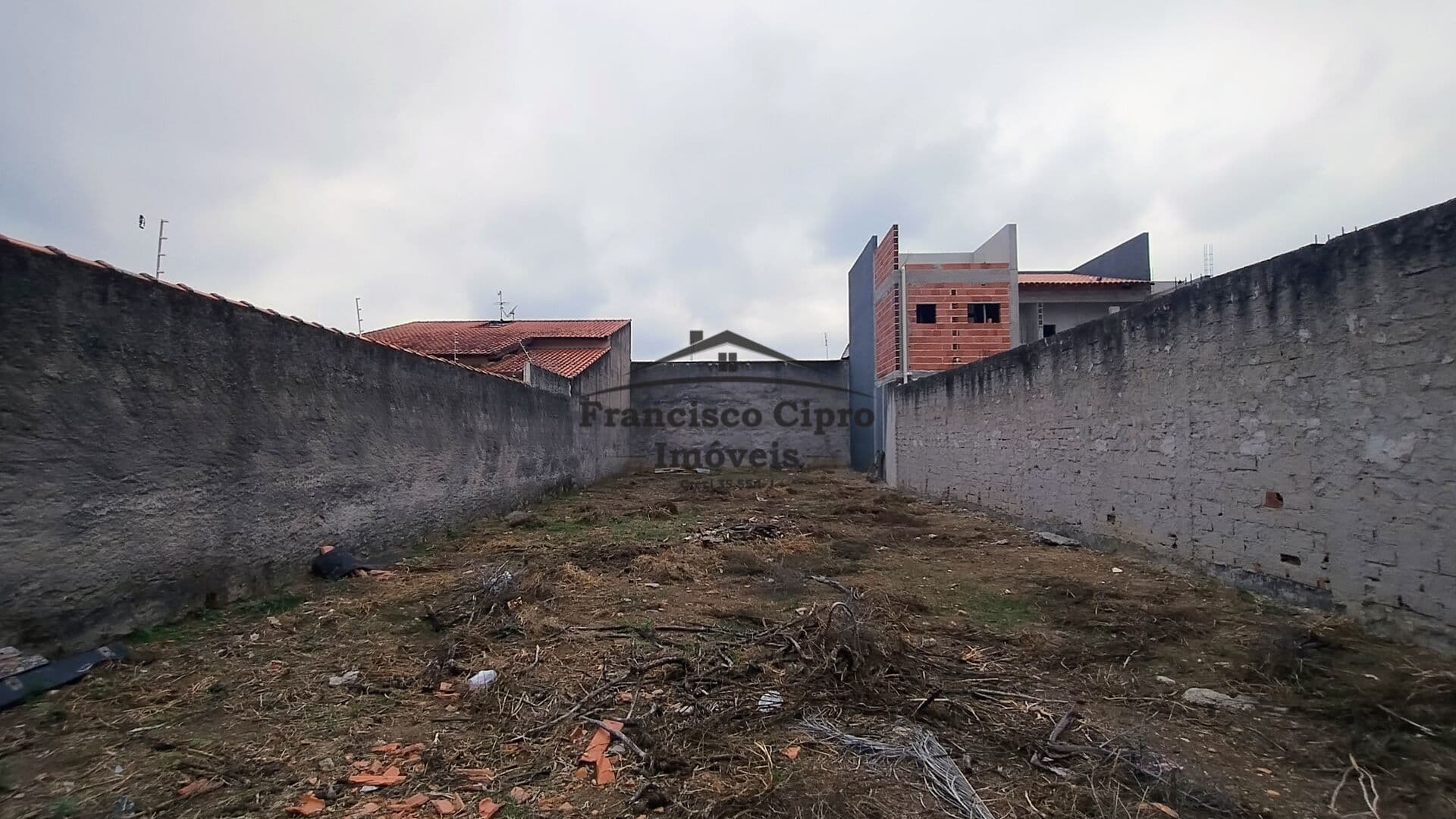 Lote/Terreno em Guaratinguetá - Jardim Rony