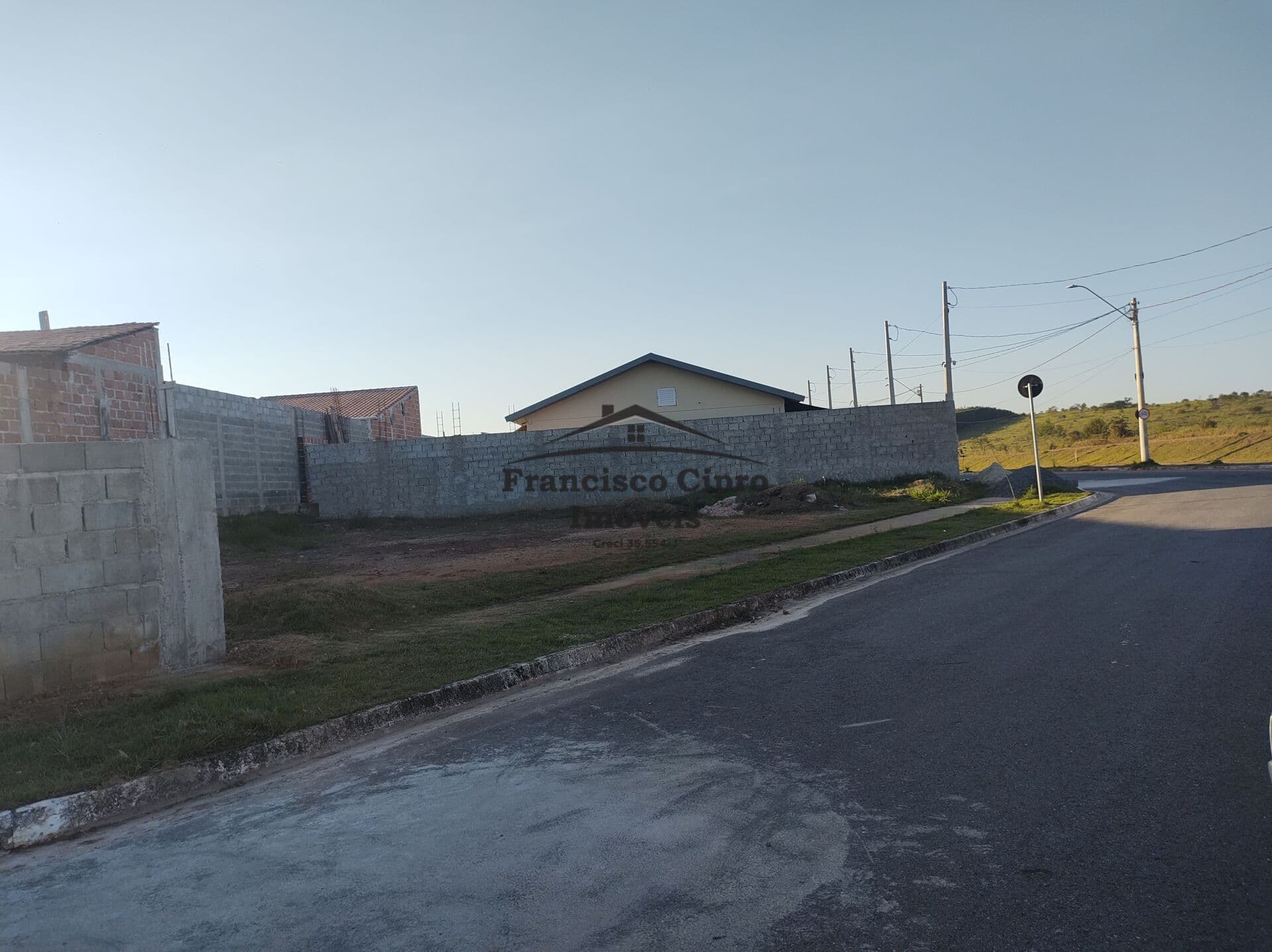 Lote/Terreno em Guaratinguetá - Loteamento Residencial Itália