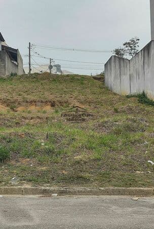 Lote/Terreno em Guaratinguetá - Residencial Village Santana