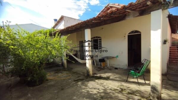 Casa em Guaratinguetá - Parque Santa Clara