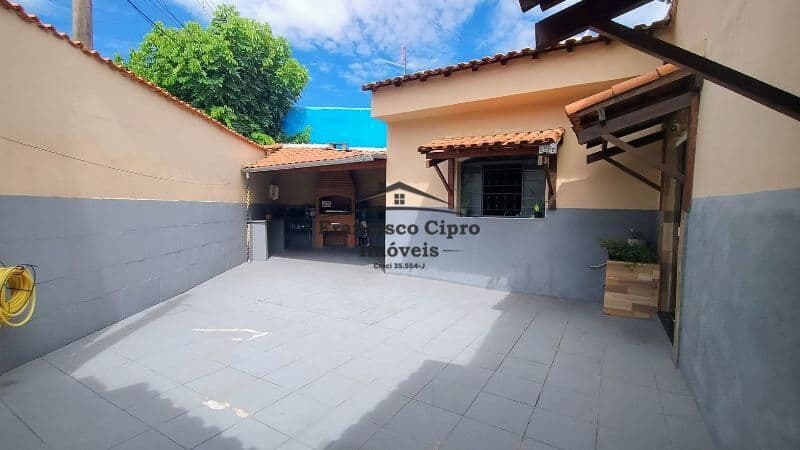 Casa em Guaratinguetá - Figueira