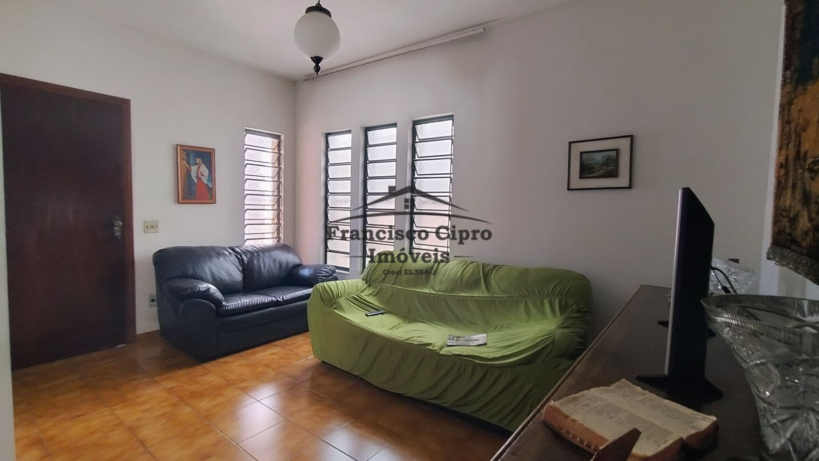 Casa em Guaratinguetá - Jardim Rony