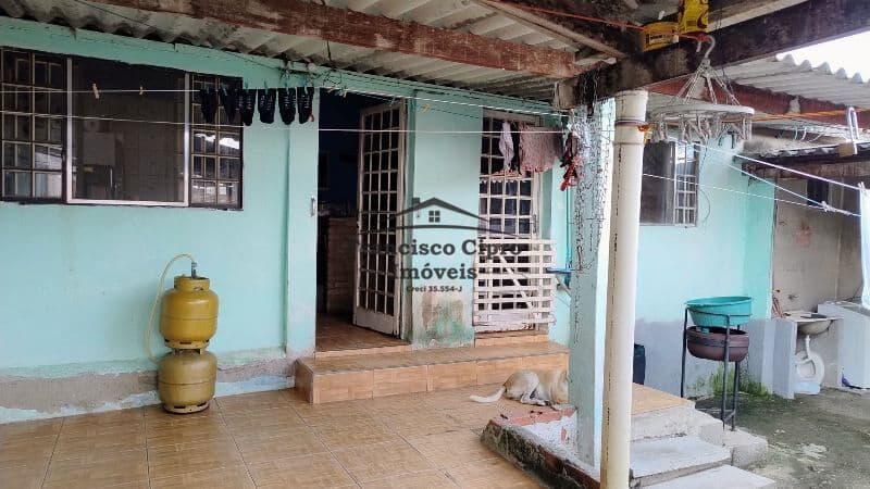 Casa em Guaratinguetá - Jardim Aeroporto