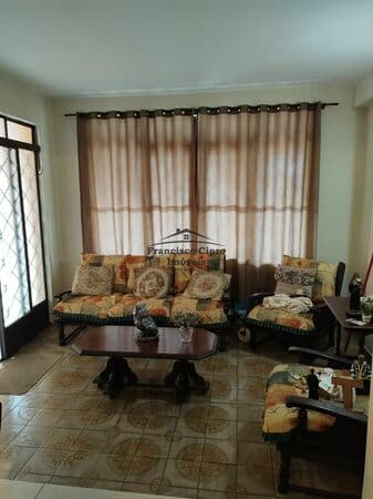 Casa em Guaratinguetá - Pedregulho