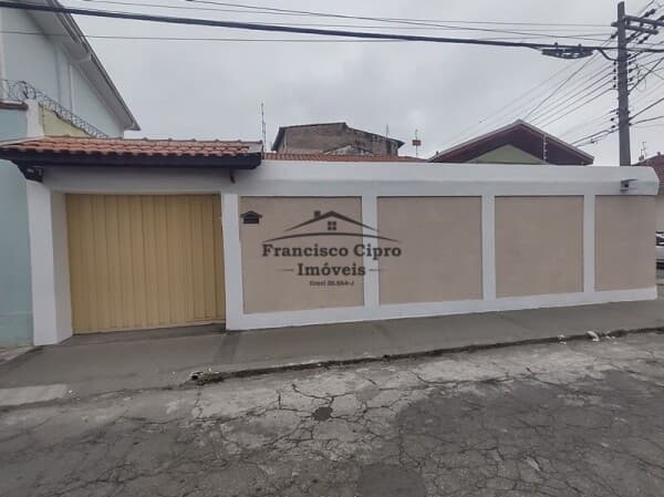 Casa em Guaratinguetá - Campo do Galvão