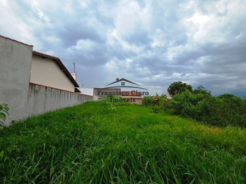 Lote/Terreno em Guaratinguetá - Jardim Santa Luzia