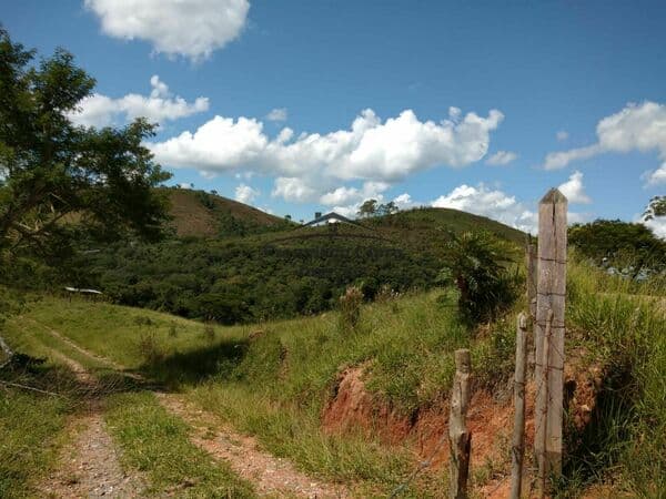 Fazenda/Sítios/Chácaras em Guaratinguetá - Rocinha